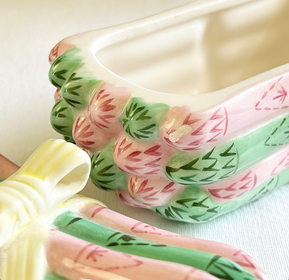 Beautiful pink &amp; green vintage 1994 stamped asparagus decorative trunk box
