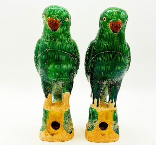 Pair of deep green decorative Asian style birds.