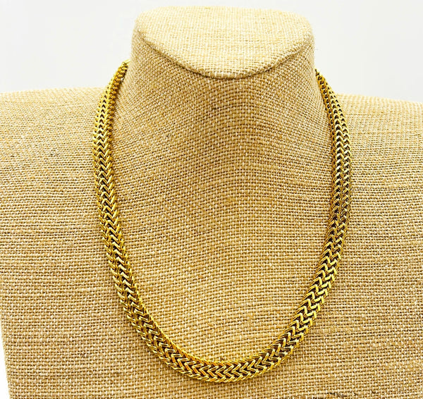 Vintage designer thick gold mesh look necklace