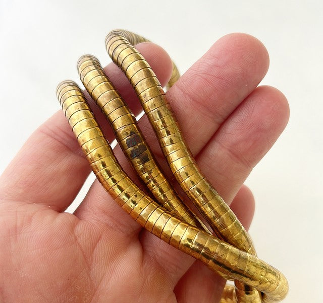 Fantastic 1970s flexible gold snake style necklace