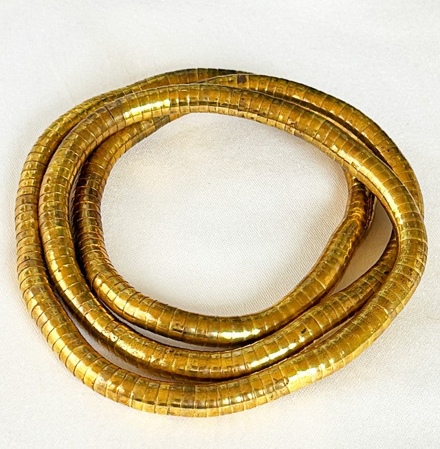 Fantastic 1970s flexible gold snake style necklace