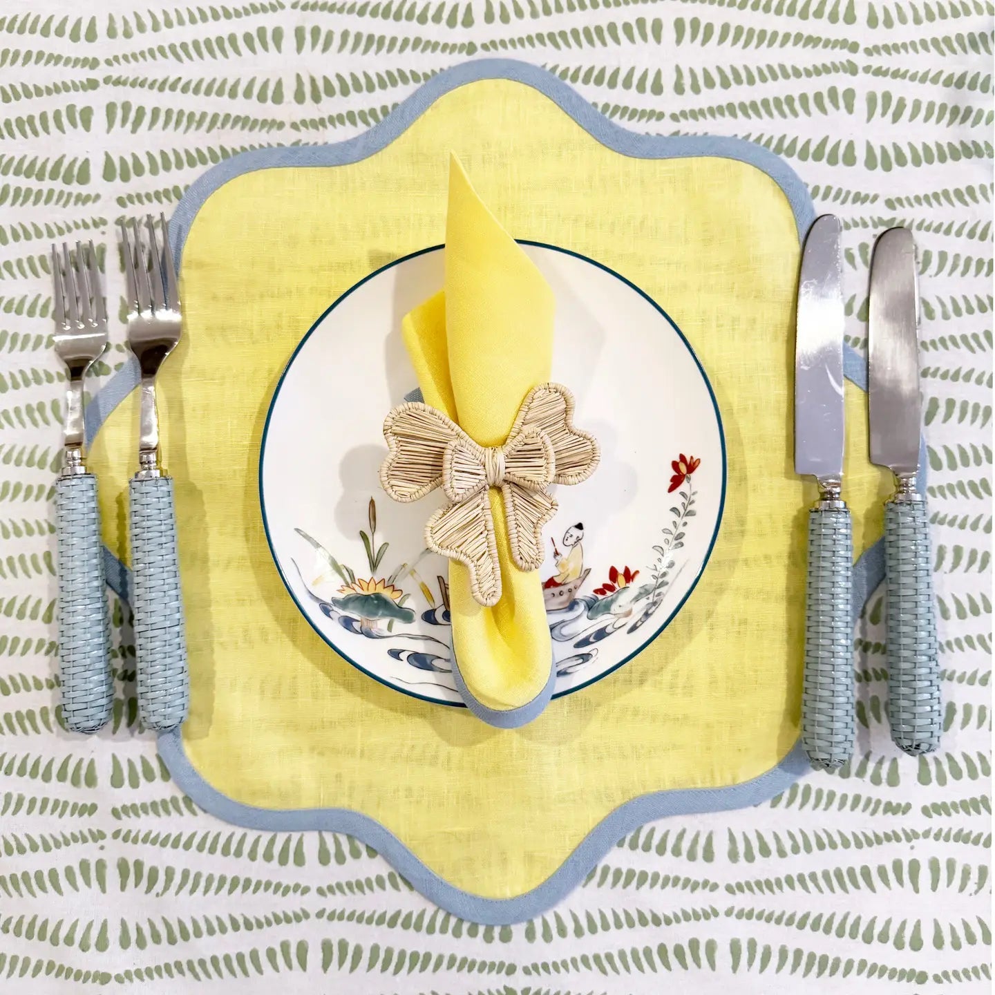 Lotus Dinner Plate  (Set of 4)