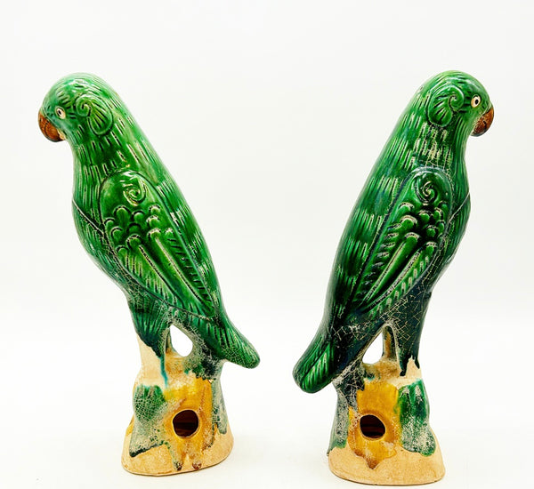 Pair of deep green decorative Asian style birds.