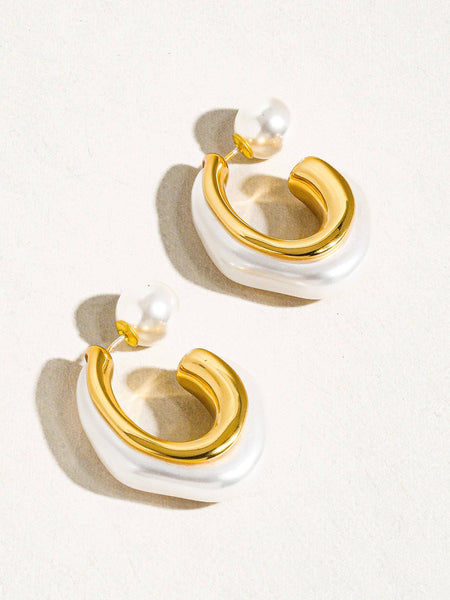 Kinsley 18K Gold Classic Pearl C Hoop Earring: White