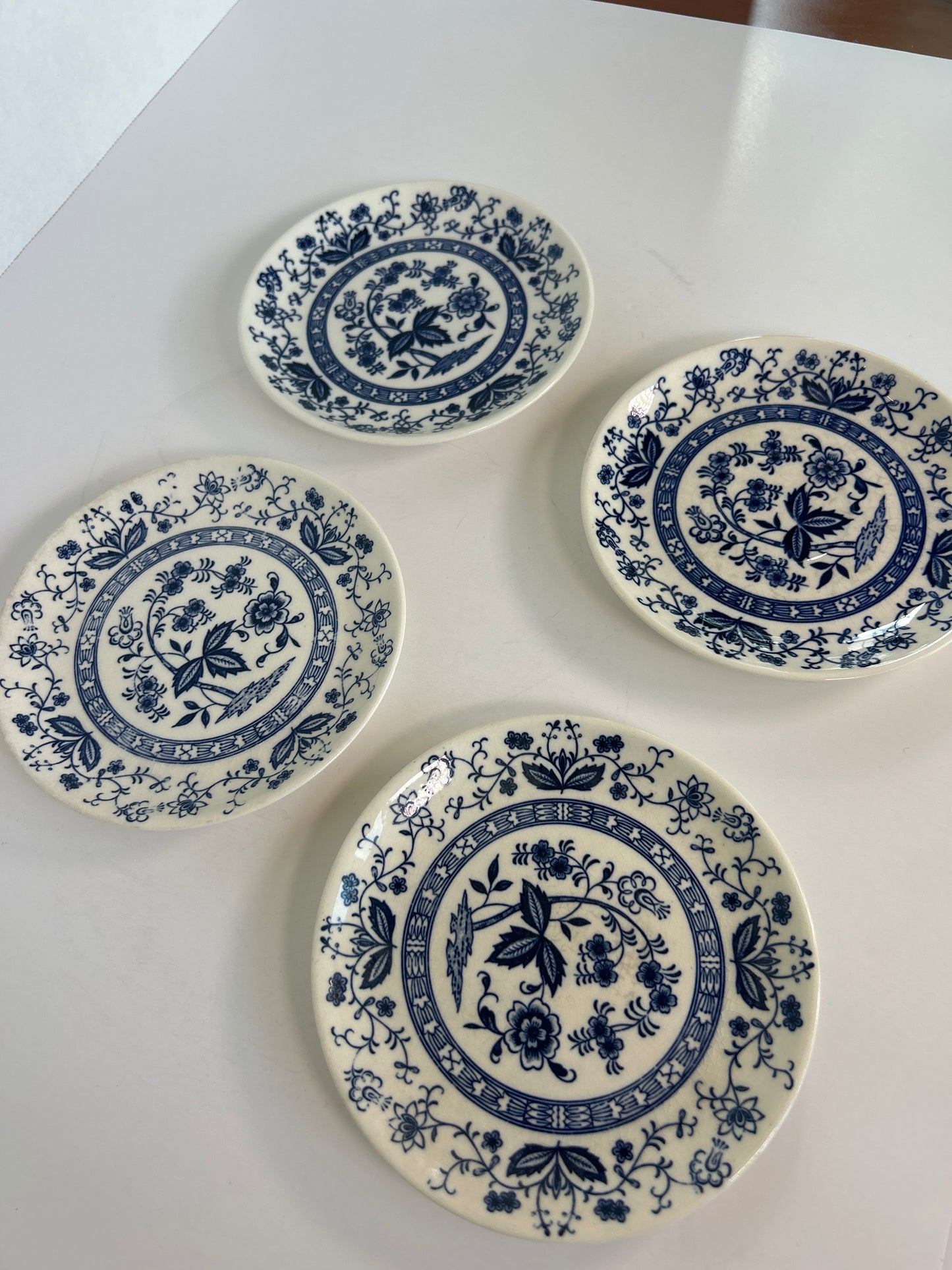 Set of 4 Blue and White floral bread plates
