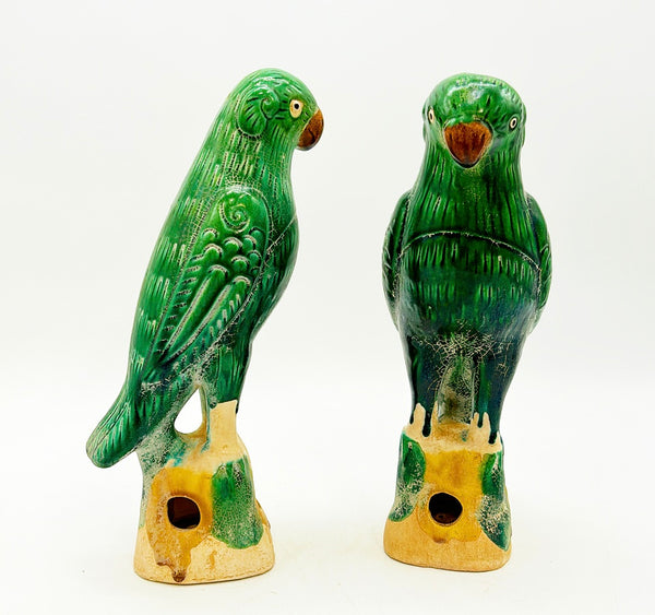 Pair of deep green decorative Asian style birds.