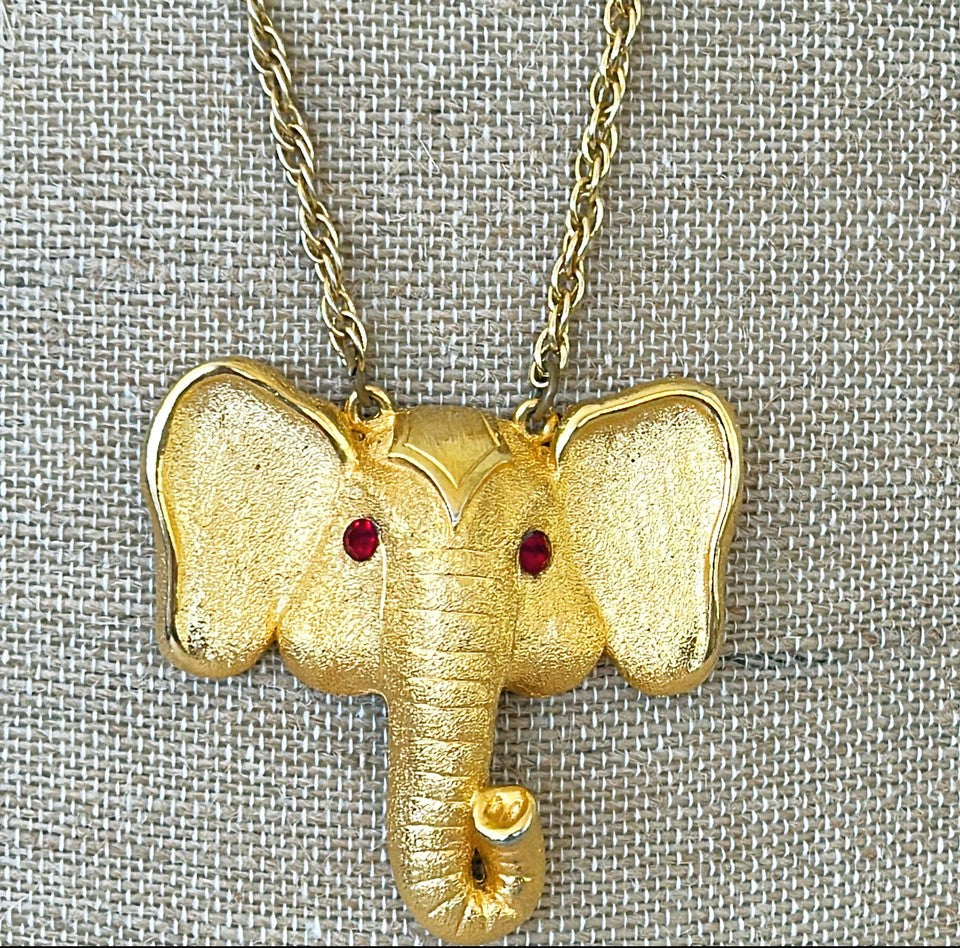 1970s vintage designer style elephant pendant necklace.