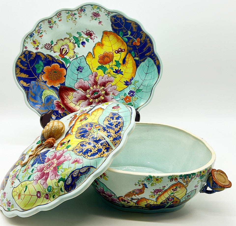 Rare signed Mottahedeah tobacco leaf pattern 3 piece oval shaped tureen.