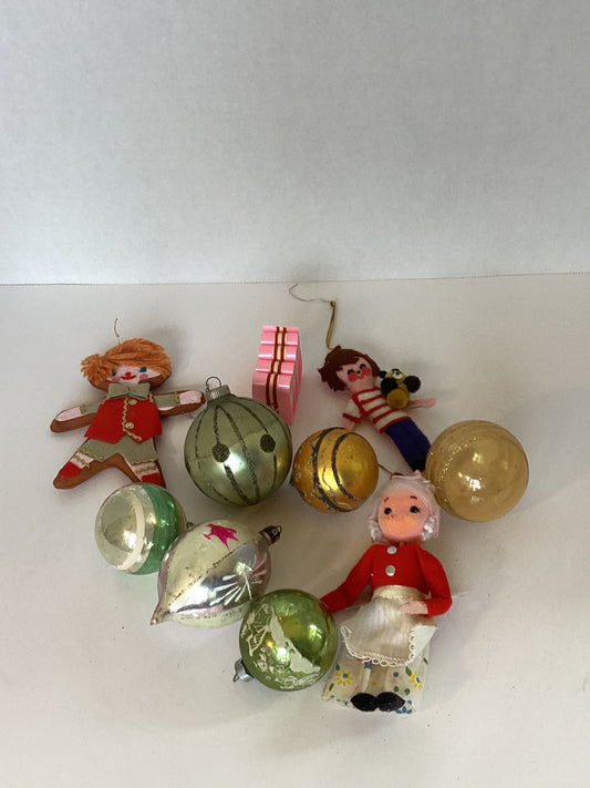 LMJ - Christmas Ornaments - Bucket H
