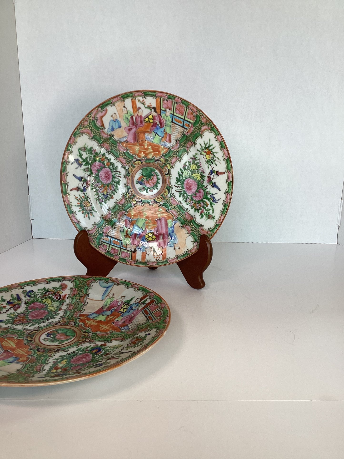 Pair of Rose Medallion Plates
