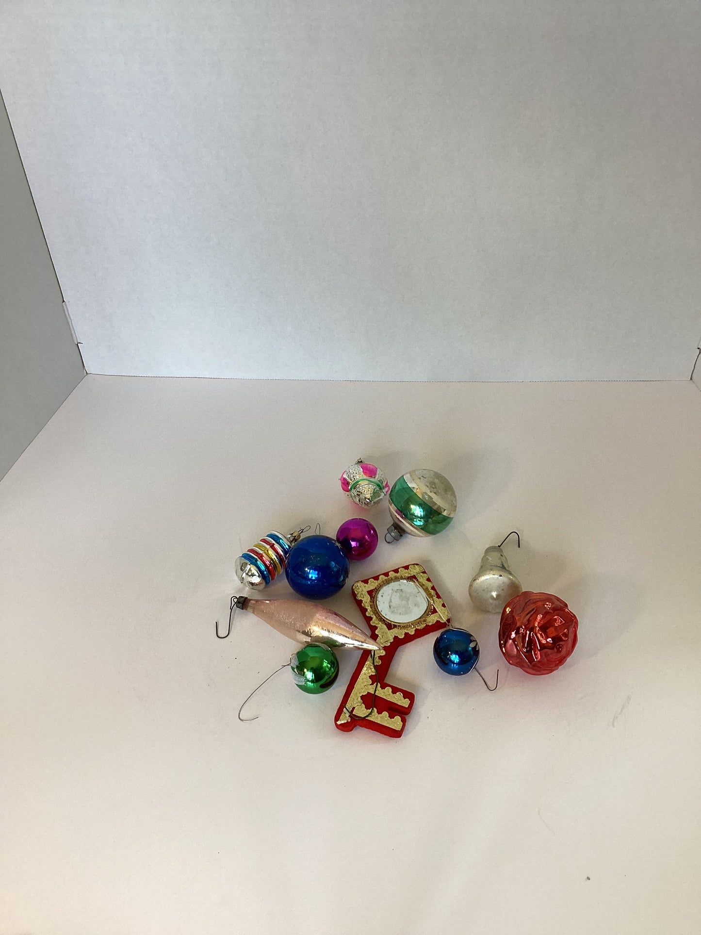 LMJ - Christmas Ornaments - Bucket C