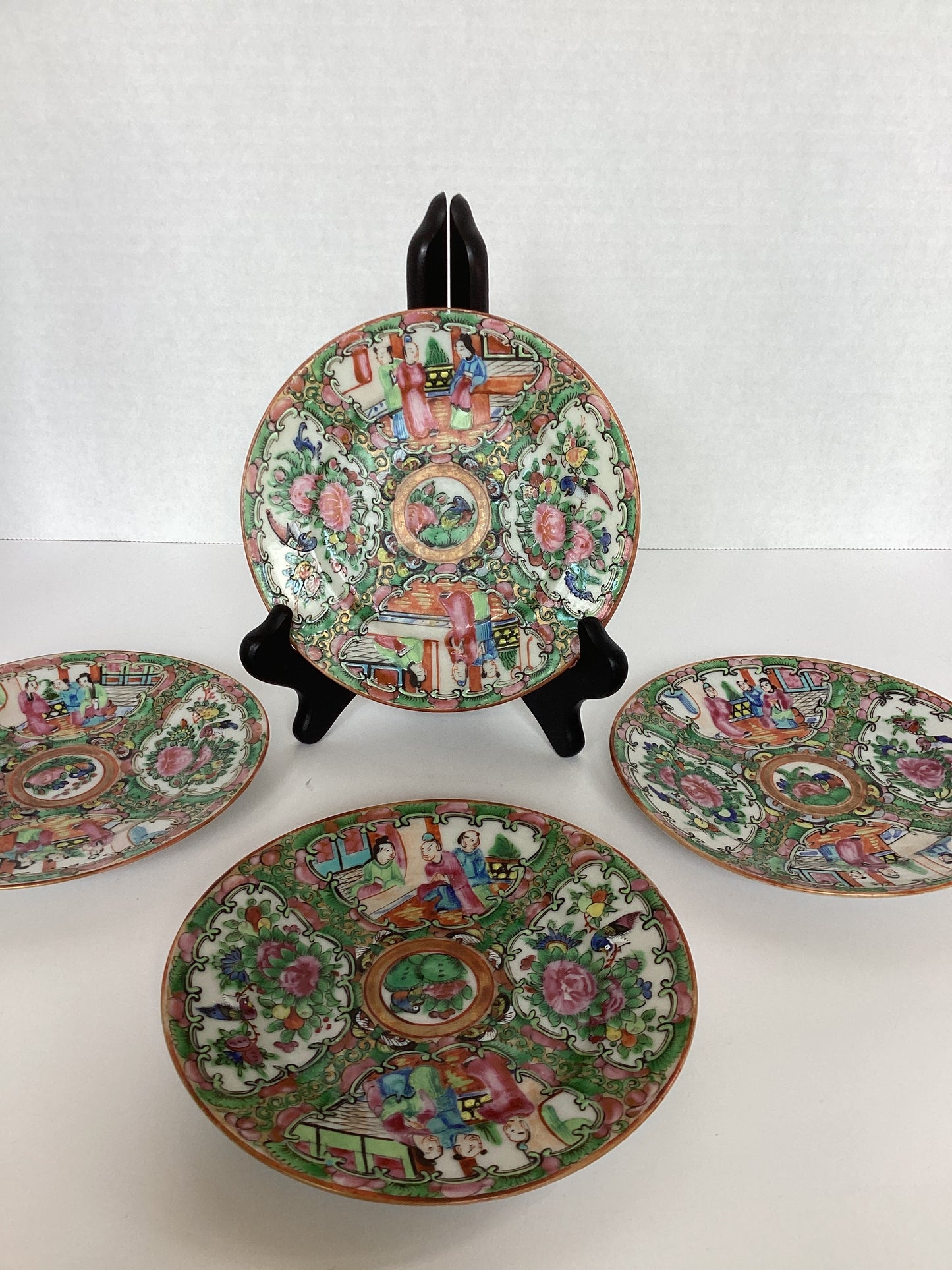 Pet - Set of 4 RM 6 inch Plates
