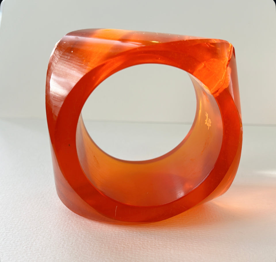 Vintage 60s acrylic statement bracelet