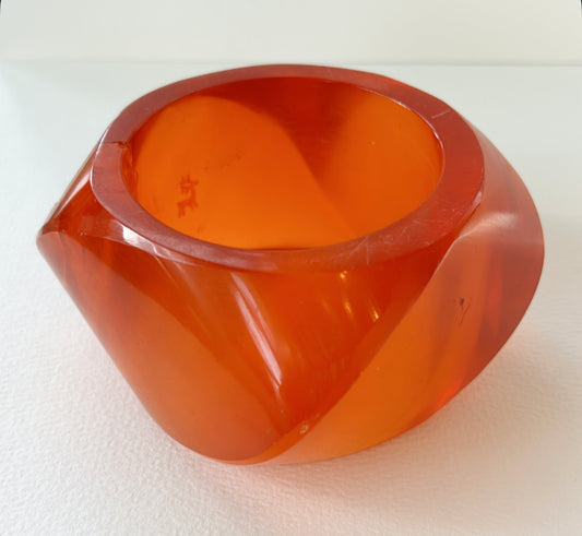 Vintage 60s acrylic statement bracelet