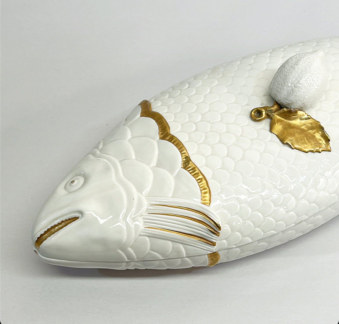 Rare vintage Italian signed &amp; stamped Mottahedeh fish tureen with lid having a lemon handle.
