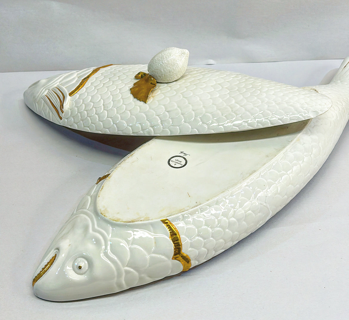 Rare vintage Italian signed &amp; stamped Mottahedeh fish tureen with lid having a lemon handle.