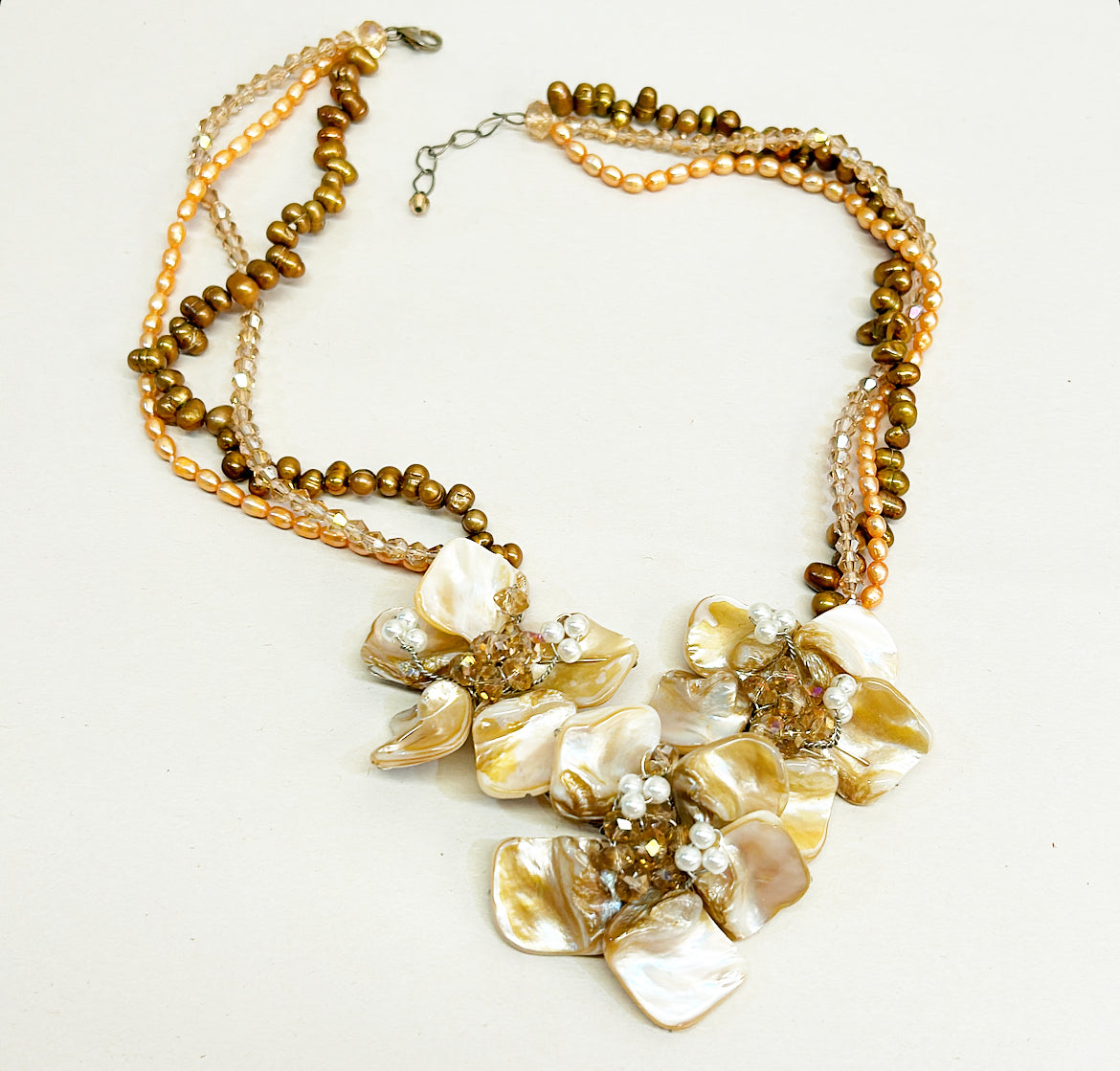 Vintage faux mother of pearl statement necklace