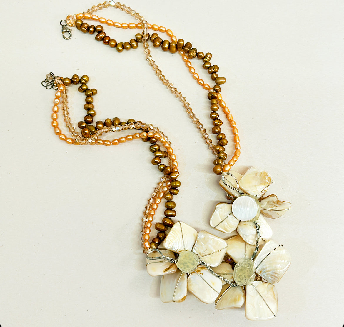Vintage faux mother of pearl statement necklace