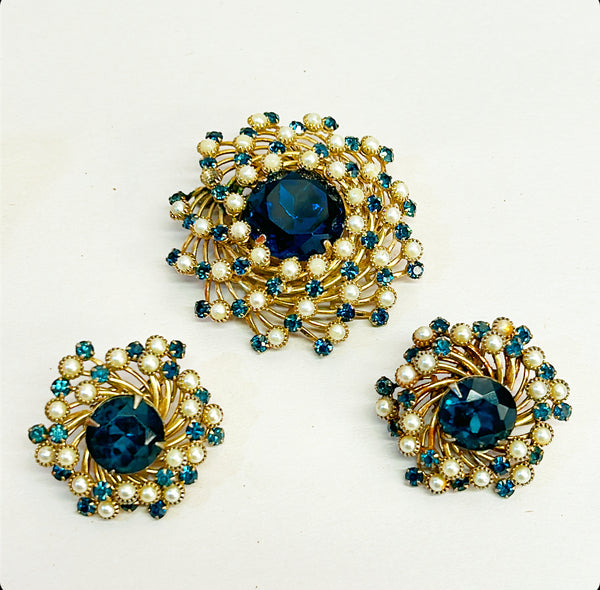 Vintage 1960s signed Judy Lee brooch &amp; matching clip on earring set.