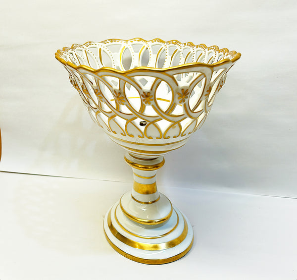Extra large oval shaped early 20th century porcelaine de Paris white &amp; gilt porcelain footed compote bowl.