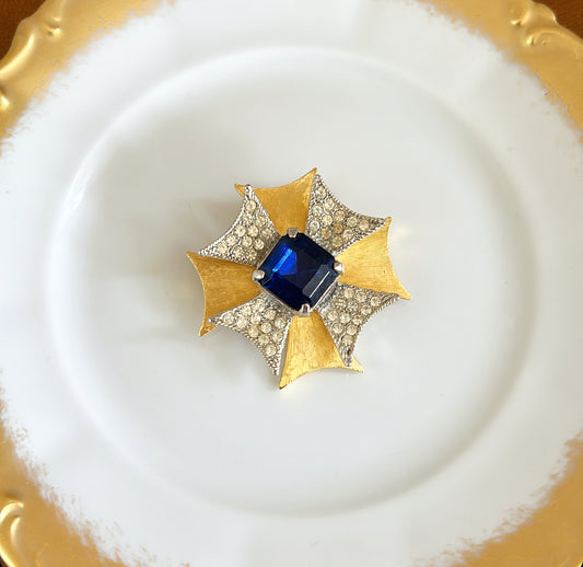 1960s classic Maltese style brooch.