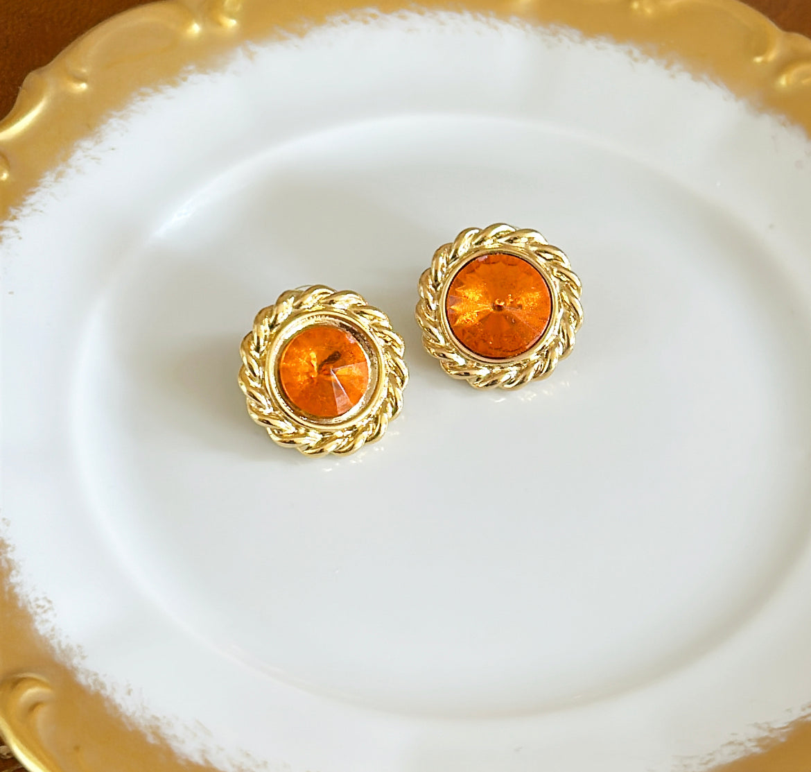 Vintage smallest scale pierced earrings from the 90s.
