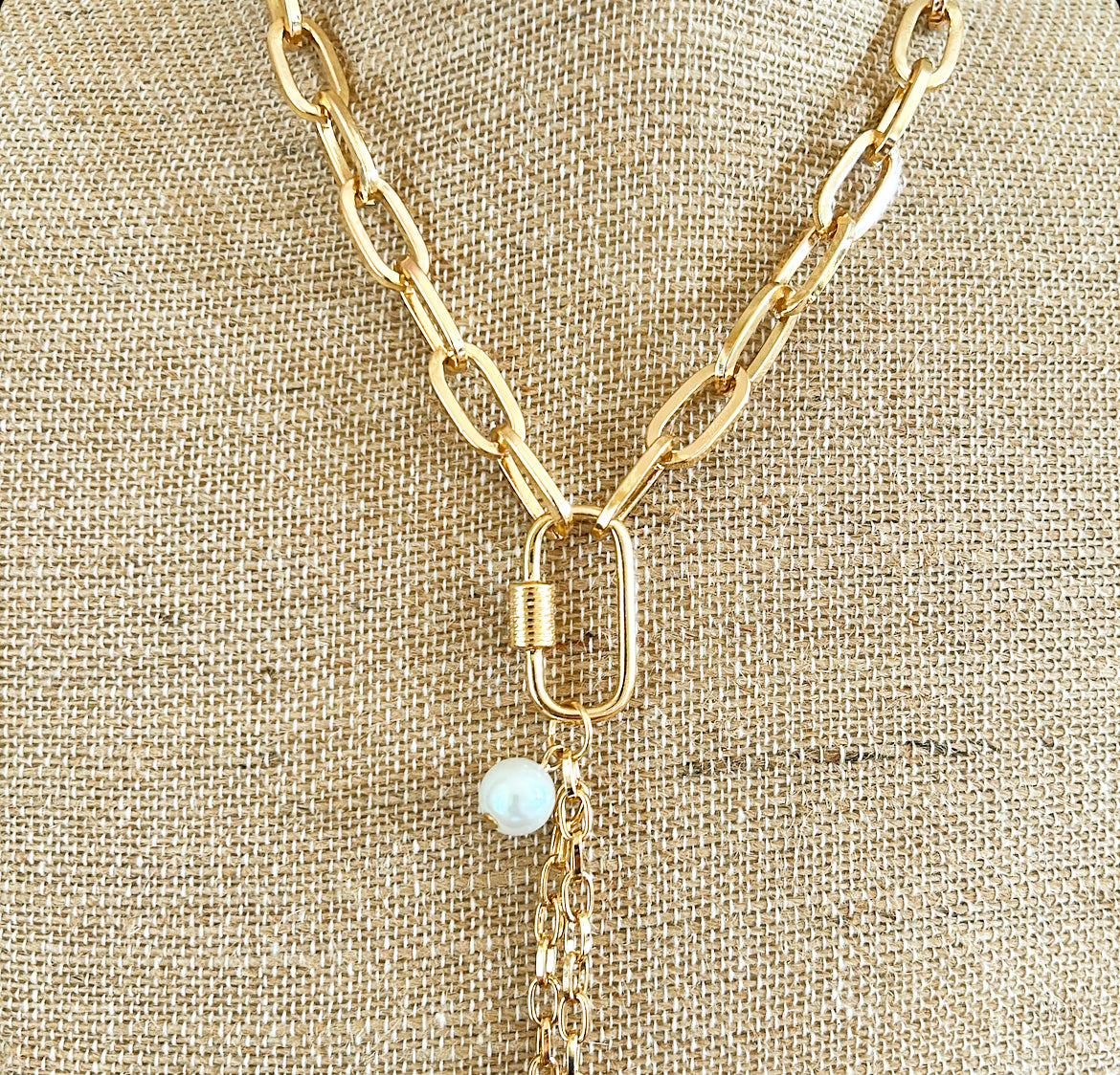 Chic gold link designer style necklace