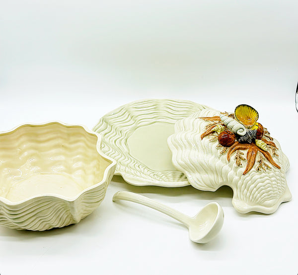 1980s vintage stamped Fitz &amp; Floyd extra large ocean life / clam shell style tureen.