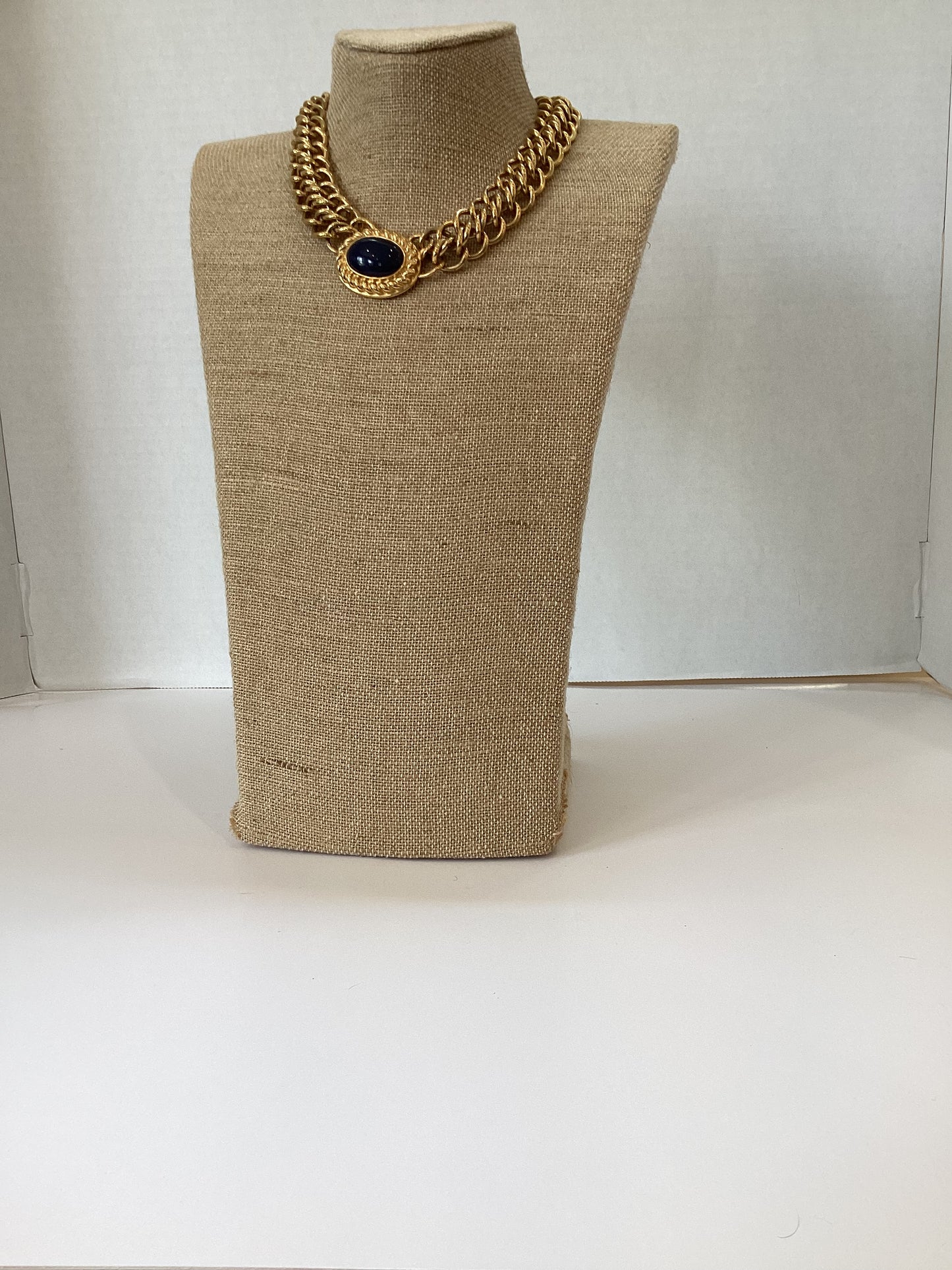 Vintage Monet chunky goltone necklace