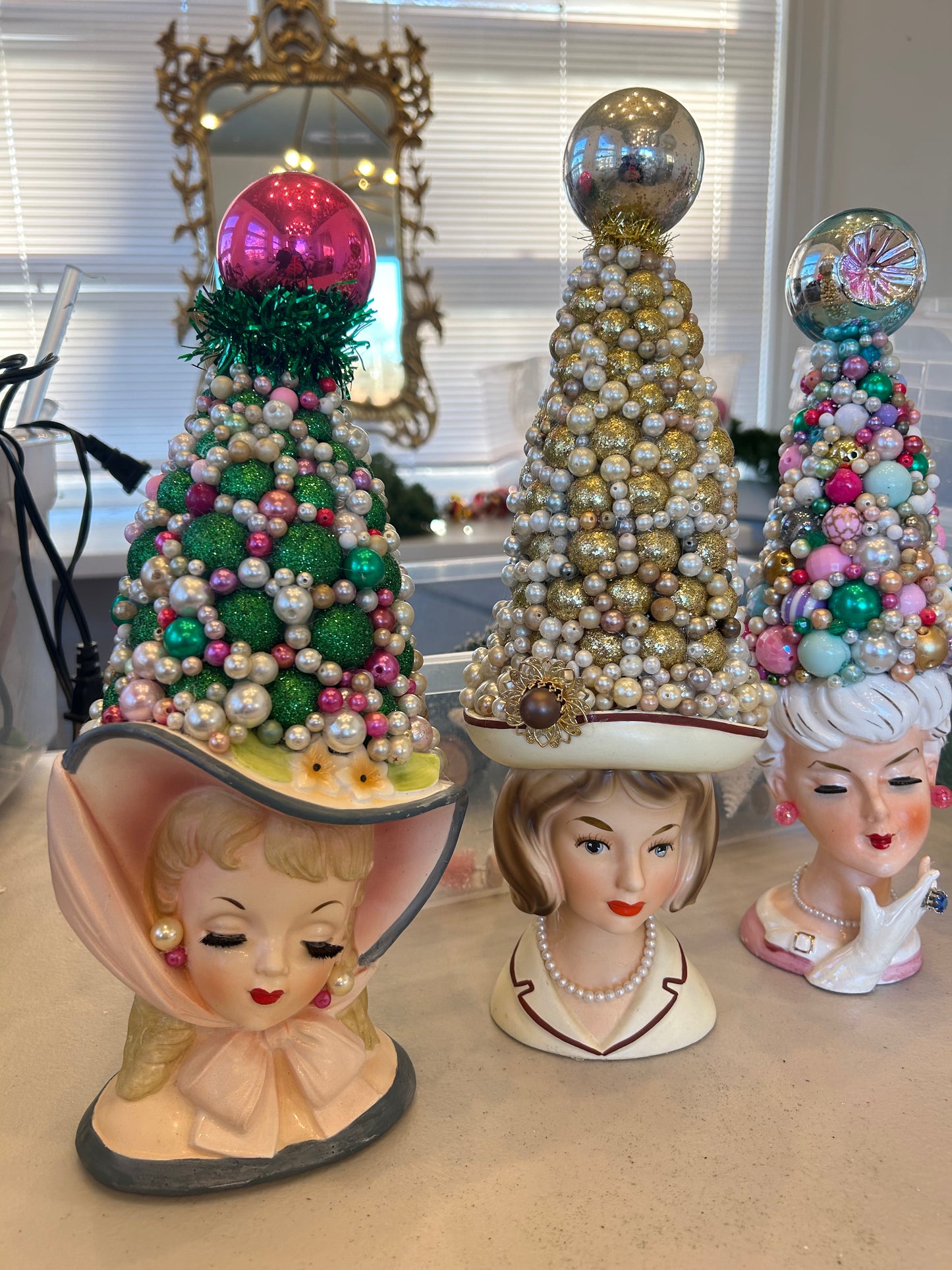 Custom - Lady Head Base - Plus Tree - Blue Dress and Bow