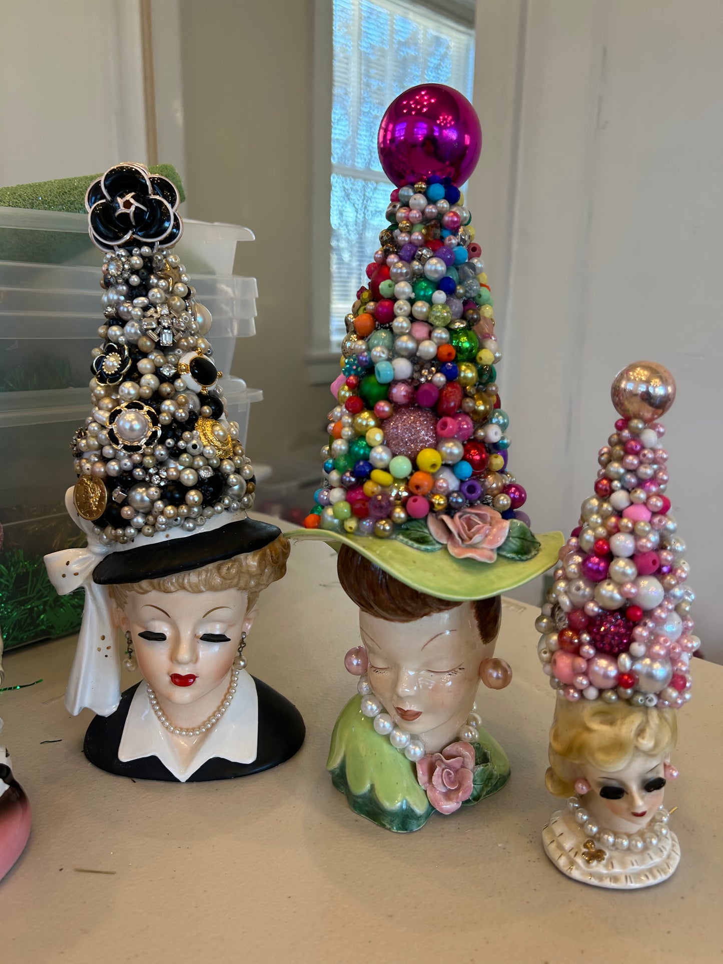 Custom - Lady Head Base - Plus Tree - Blue Dress and Bow