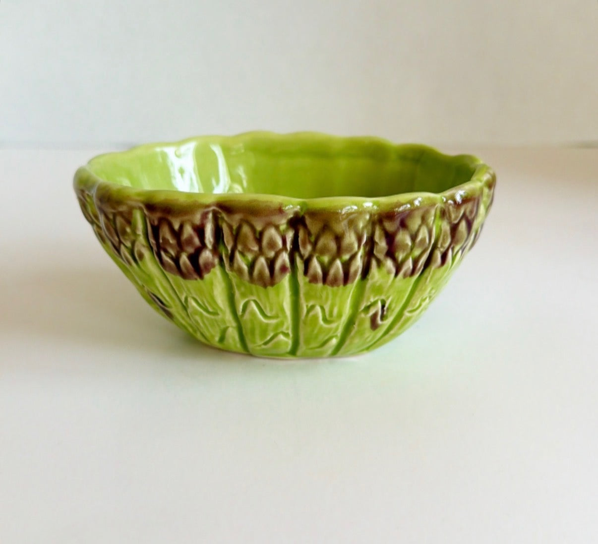 Vintage small oval asparagus serving bowl.
