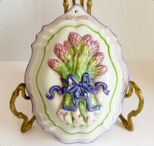 Vintage signed 1986 the Franklin Mint decorative ceramic wall mount asparagus mold,
