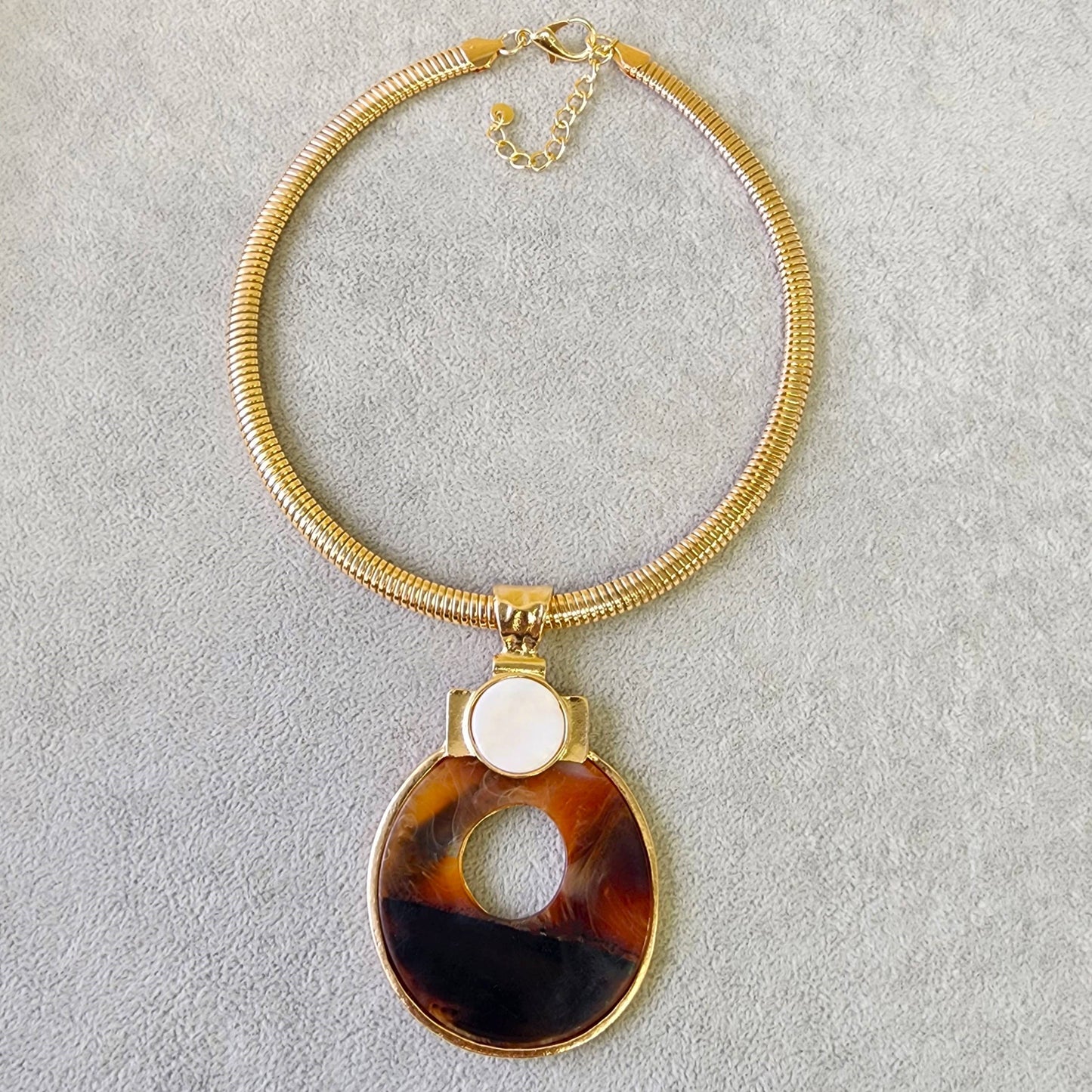 Neutral Tortoise Shell Lucite & Gold Collar Pendant Necklace