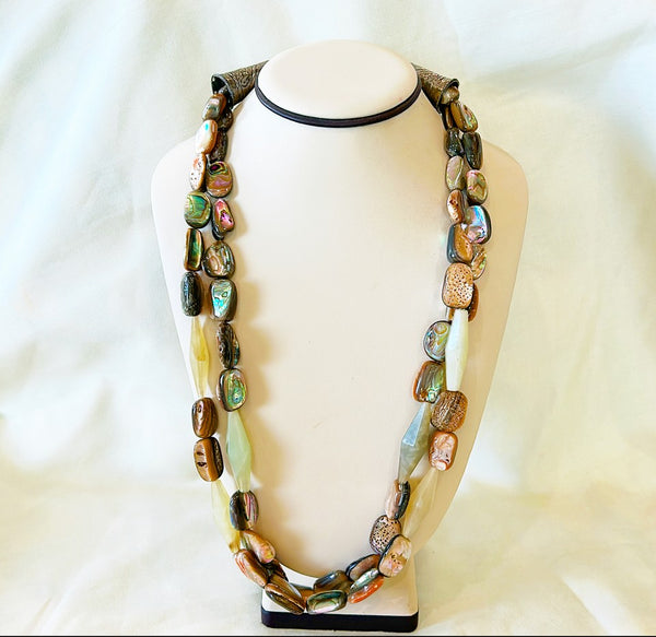 Fabulous designer vintage necklace with natural fossils & stones