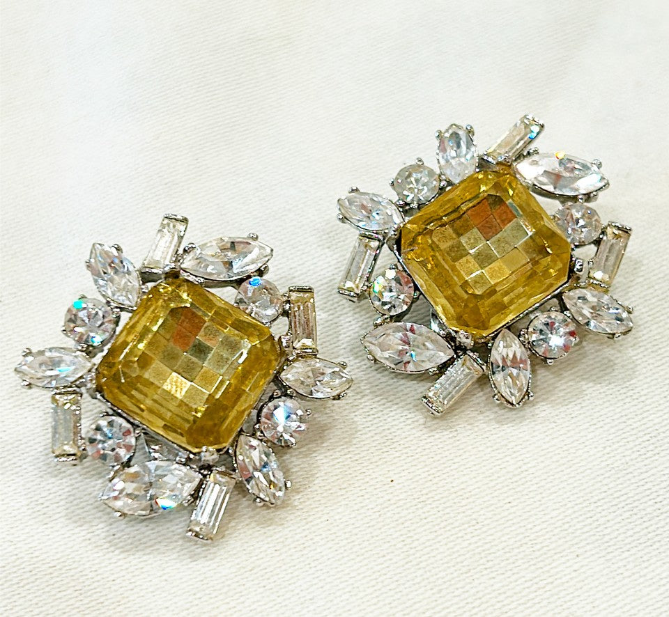Fabulous 80s signed Kenneth Lane clip on designer fashion earrings.